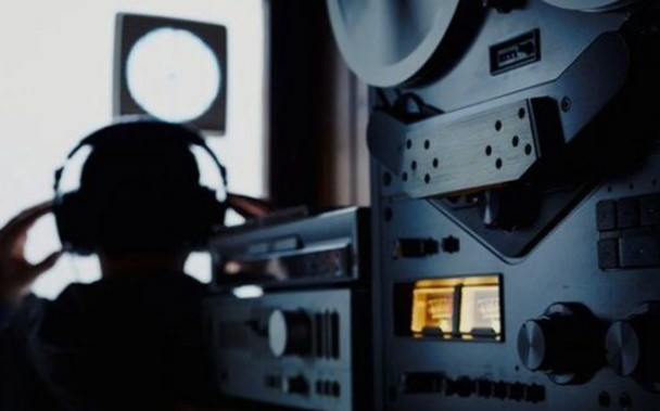 İletişimin dinlenmesi sonucunda elde edilen görüşme içerikleri tek başına hükme esas alınamaz